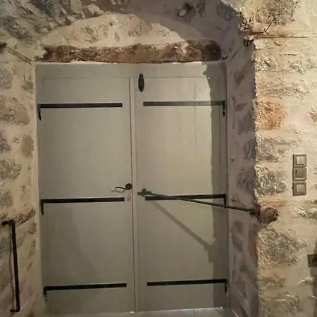Αρχοντικό 19Ου Αιώνα Apartment Arachova Exterior photo