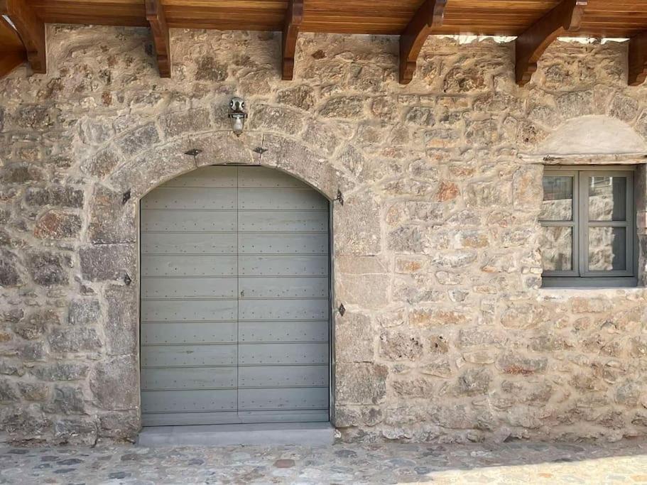 αρχοντικό 19ου αιώνα Arachova